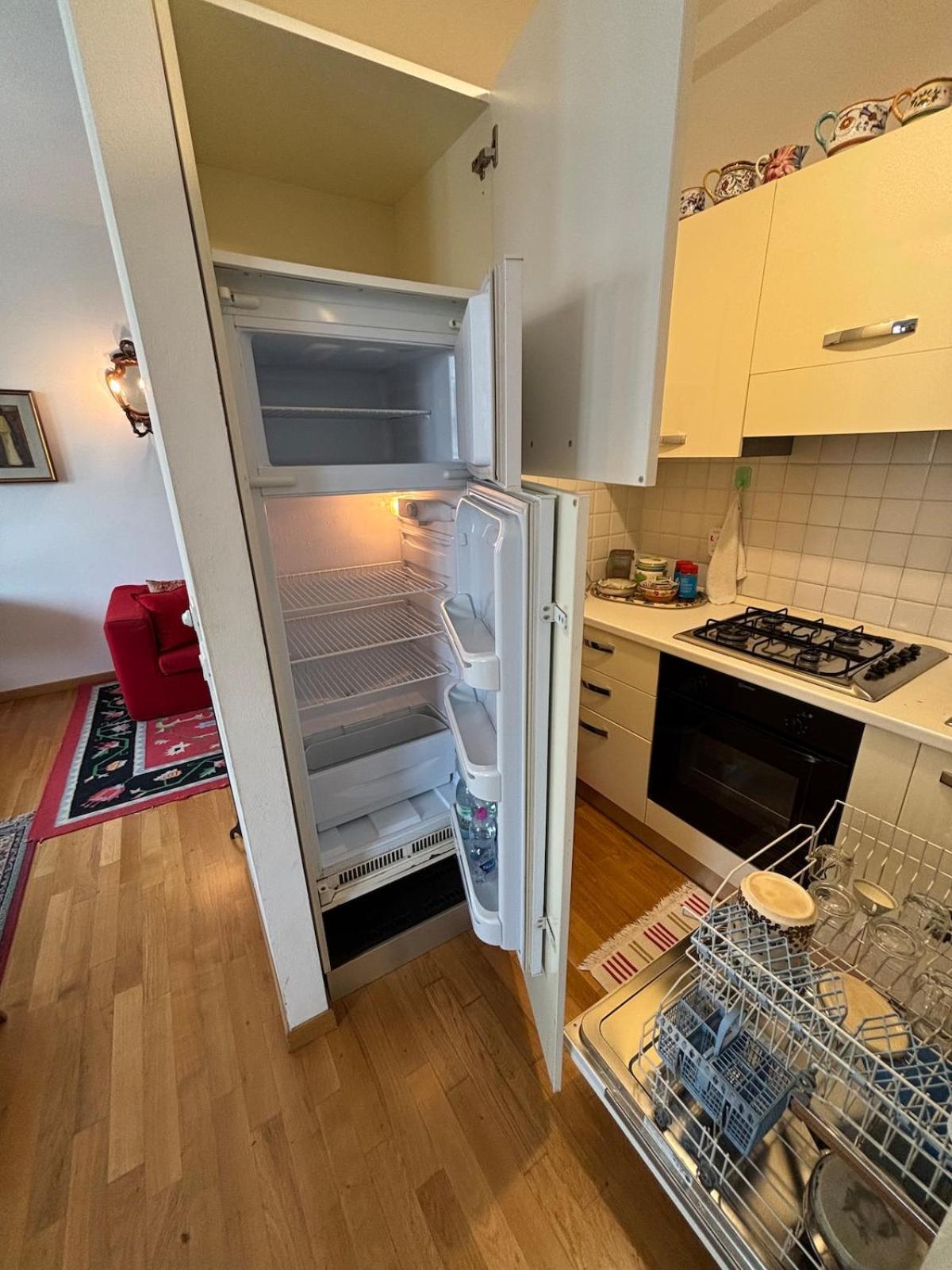 Beautiful New Apartment, Near Torre Di ピサ エクステリア 写真